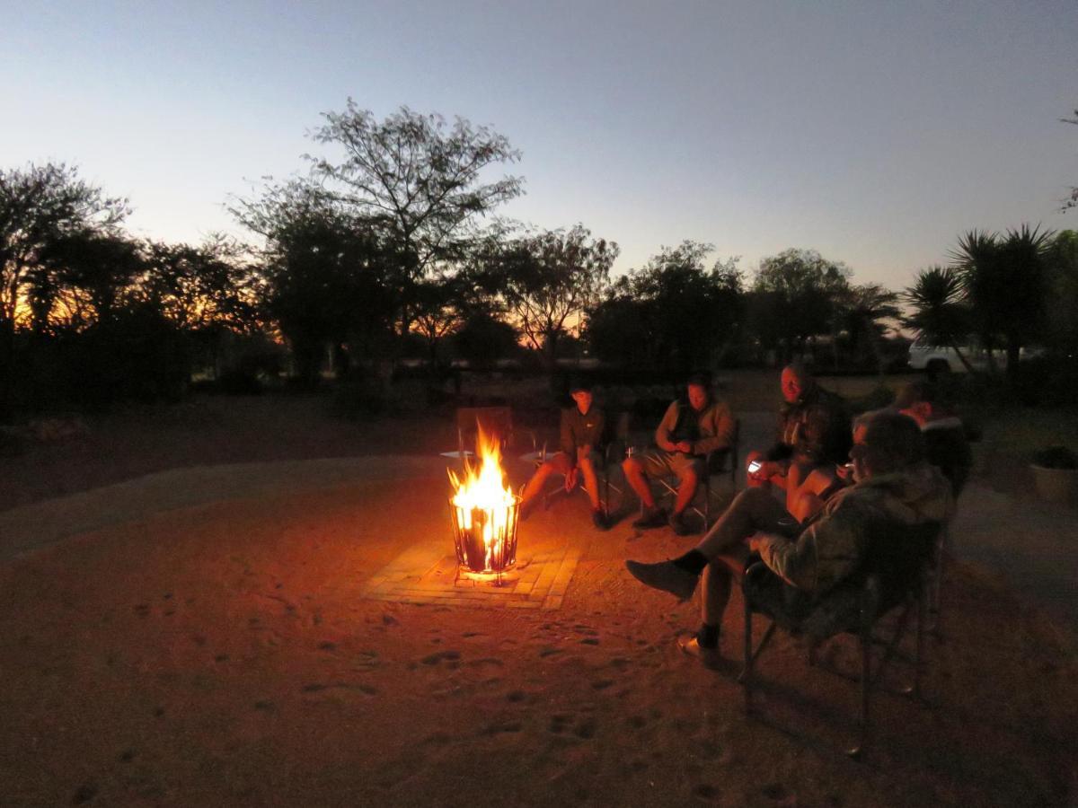 Lion'S Den Guesthouse Otjiwarongo Exteriér fotografie