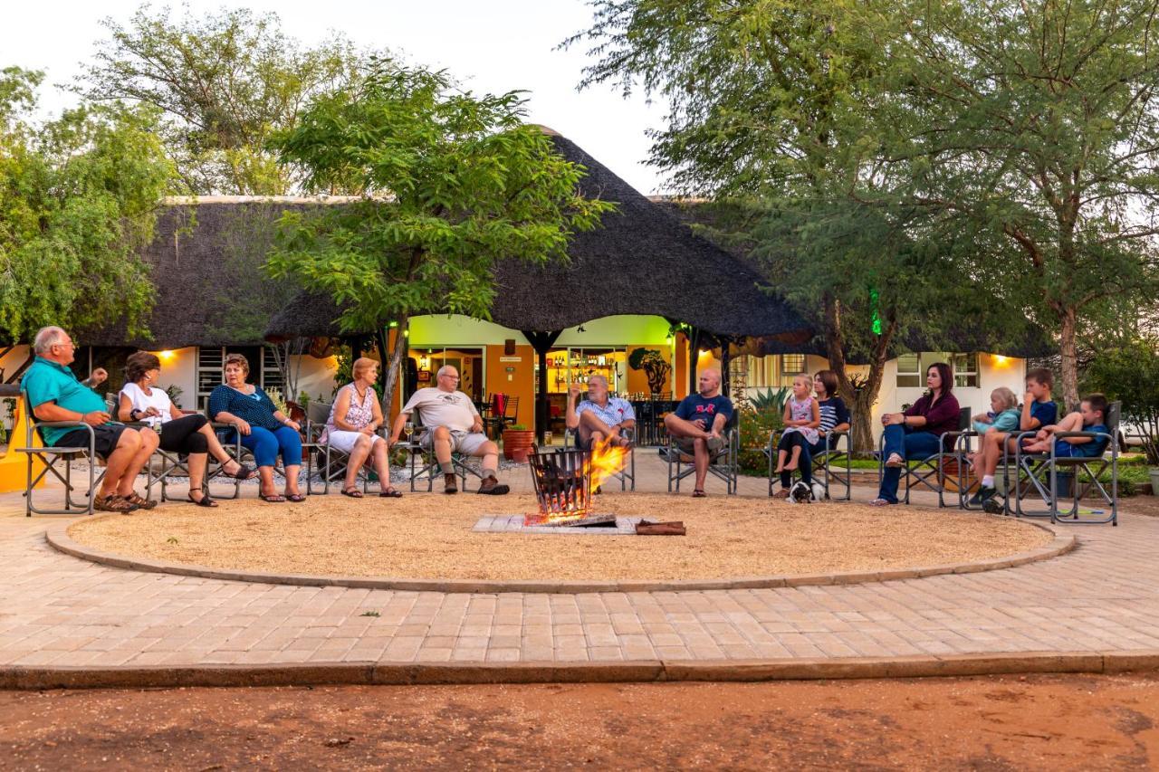 Lion'S Den Guesthouse Otjiwarongo Exteriér fotografie