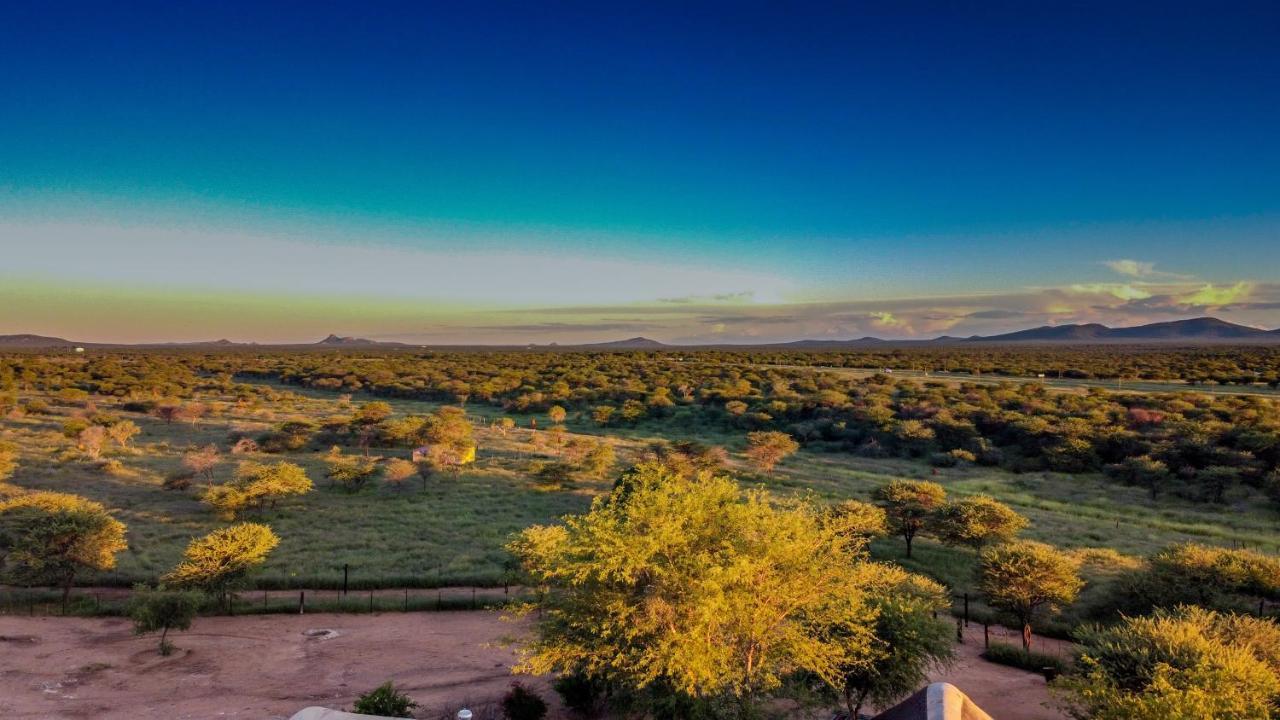 Lion'S Den Guesthouse Otjiwarongo Exteriér fotografie